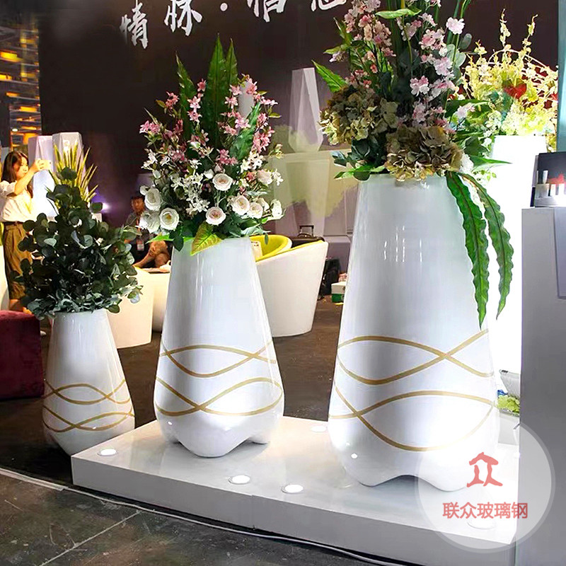 玻璃鋼大花盆商場(chǎng)酒店花器戶外廣場(chǎng)落地大花瓶組合美陳裝飾大花缽