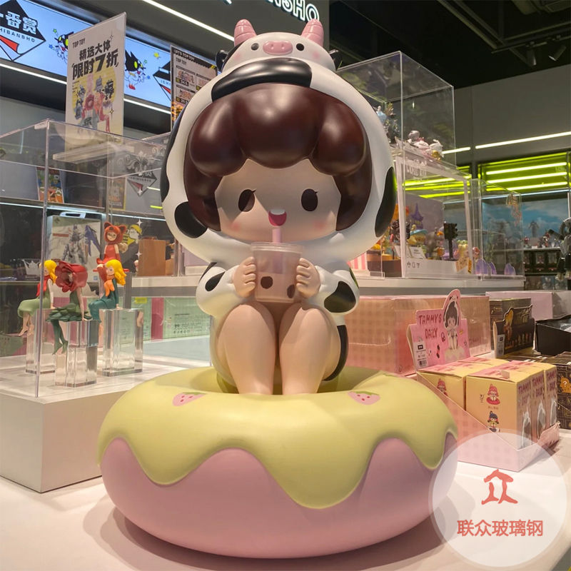 玻璃鋼雕塑定制大型戶外商場(chǎng)美陳門(mén)口卡通人物定做網(wǎng)紅公仔鹿擺件