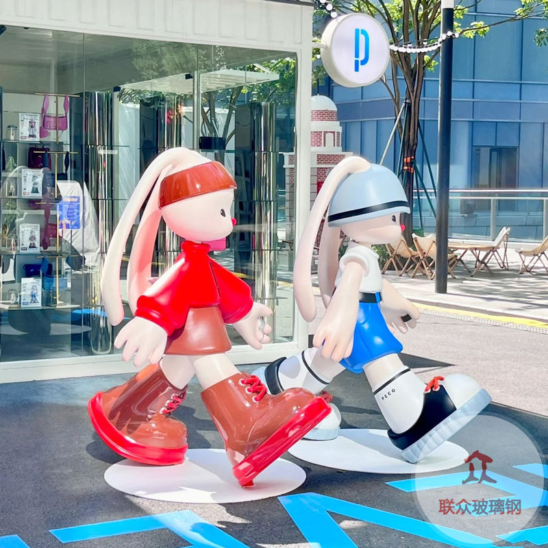 定制玻璃鋼雕塑大型戶外卡通動(dòng)物景觀雕塑小區(qū)公園梅花鹿雕塑廠