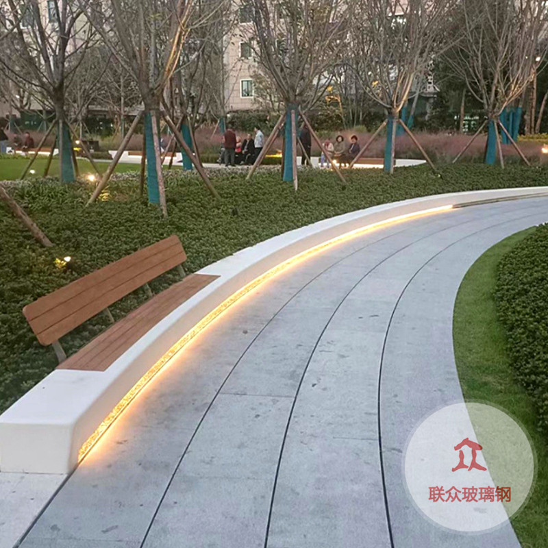 定做玻璃鋼樹(shù)池坐凳戶外廣場(chǎng)白色烤漆樹(shù)池座椅景觀休息異形凳廠家