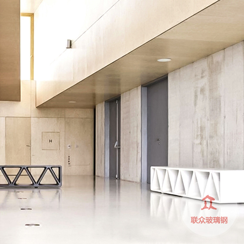 不銹鋼座椅異形長(zhǎng)椅鐵藝坐凳實(shí)木椅玻璃鋼花箱組合木藝休息椅定制